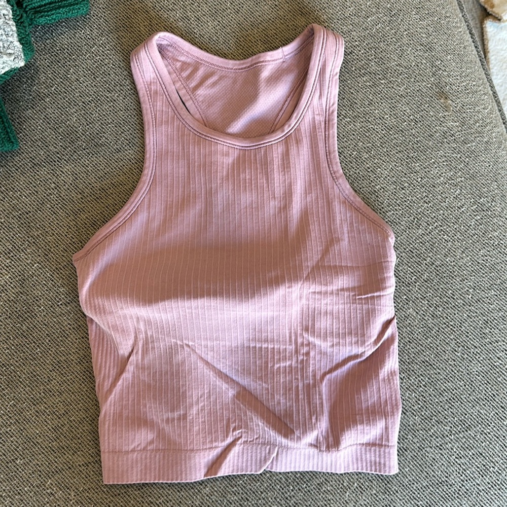 Lululemon EBB crop tank top size 4 great condition